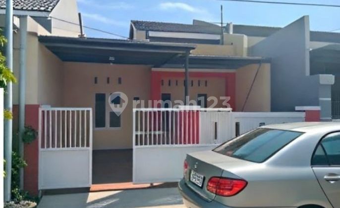 Rumah - Sinar Medayu Selatan Lokasi Strategis Rumah - Sinar Medayu Selatan Lokasi Strategis