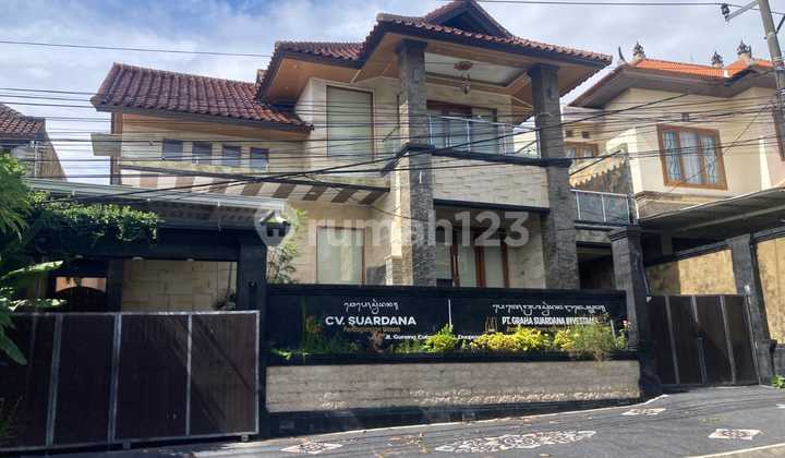 Special Auction Business Asset House with Swimming Pool