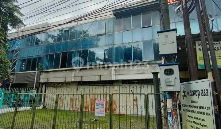 Sold via Auction: Shophouse on Jalan Arjuno, Surabaya 2
