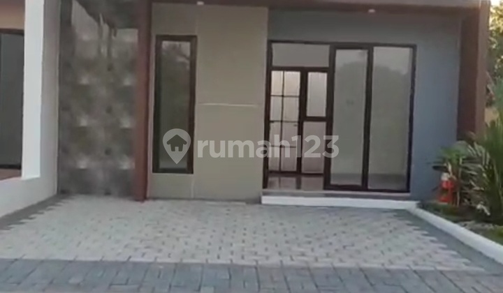 Rumah Bagus Dekat Ptc Surabaya Barat  1