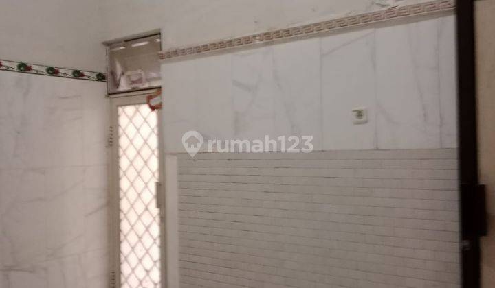 Disewa Rumah Dua Lantai Bagus Di Pakis Tirtosari 2