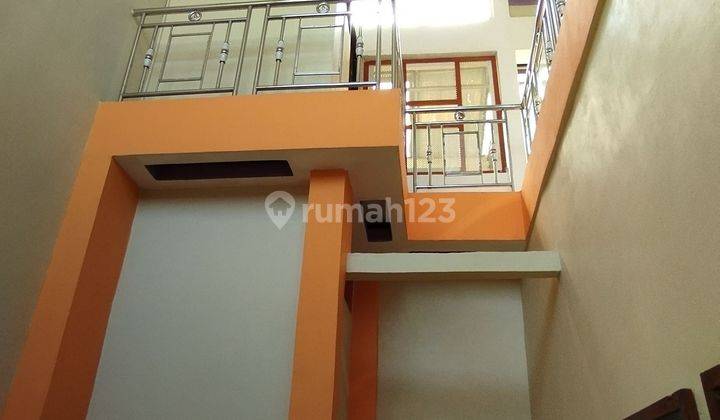 Rumah Kontrakan 2 Lantai, Kamar 4 Sudah Renovasi 2