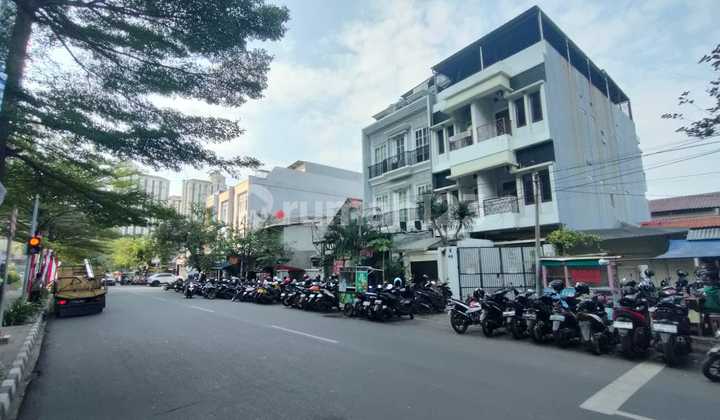 Auction Sale 100326 East Apron Shop Block K No 45 2