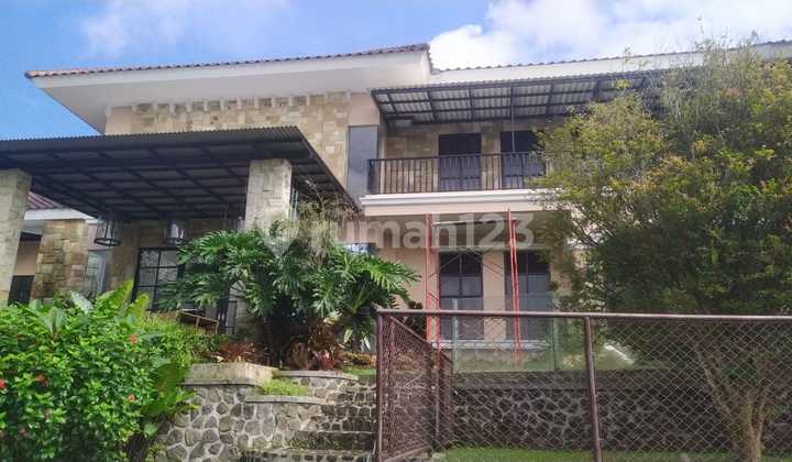 Villa Prigen For Sale