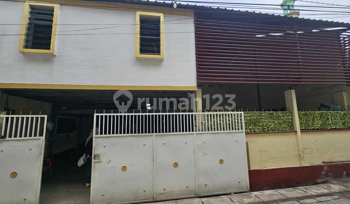 For Auction 010426 House and Parking Lot at Jl Karangrejo Sawah 5