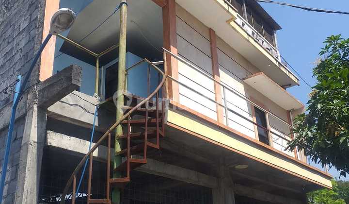 Dijual Via Lelang 230426 Kost2an Dkt Lapangan Petro Kimia Gresik Jl Manggid Timur 5 Rt 3 Rw 1