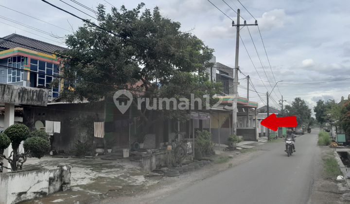For Sale by Auction: Residential House on Jl. Raya Dsn Pedes, Sukorejo Village 2