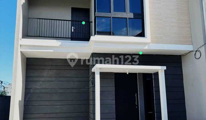 Jual Rumah pojok baru gress 2 lantai di Grand Alana Gunung Anyar, dekat Merr Jual Rumah pojok baru gress 2 lantai di Grand Alana Gunung Anyar, dekat Merr