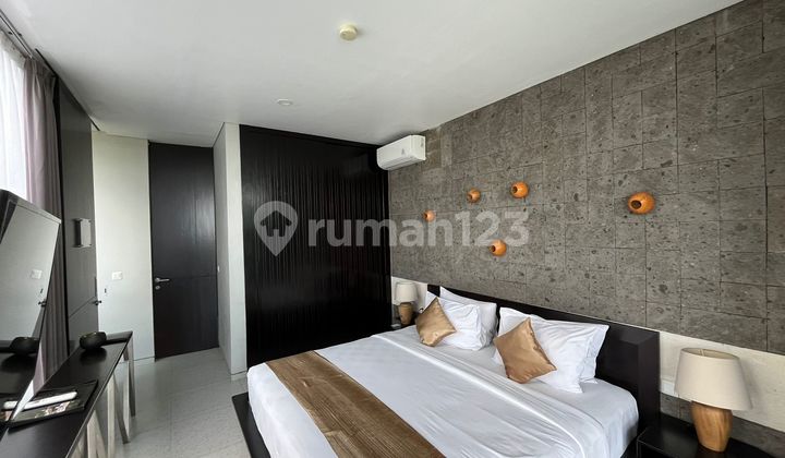 For Sale 1 Unit, Flexibility for Residence or Rental 2