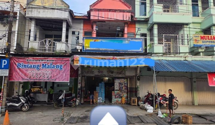 For Sale: Golden Commercial Shophouse on P. Antasari Street, Busy Route Near Samarinda Culinary Center, Suitable for Clinic or Cafe Business.