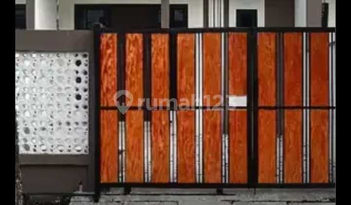 Selling 2 Brand New House Units in South Wonorejo