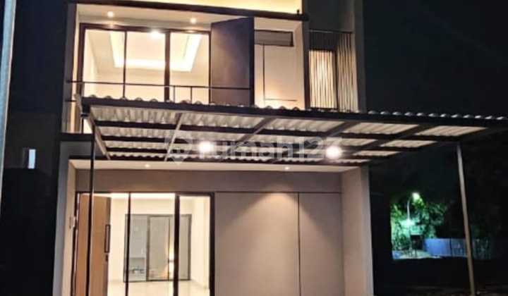 For Sale New Elite Modern Minimalist House – Citraland The Greenlake West Surabaya
