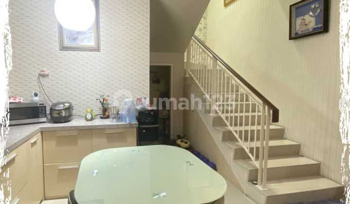 For Sale: Minimalist Home in Pakuwon City East Coast Park. Simply Homy House.