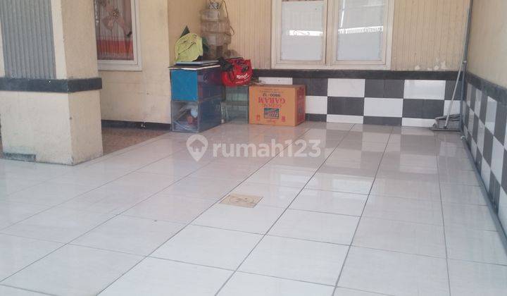 Jual Rumah Cantik Di Surabaya Barat Semi Furnished Shm - Sertifikat Hak Milik Bagus 2