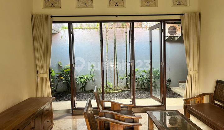 Villa 3 Bedrooms Semi Furnished 2