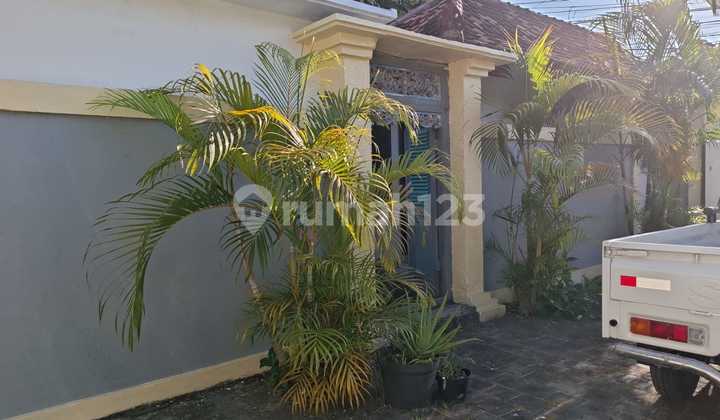 Villa Area Pungutan Sanur 4 Kamar Semi Furnish 2