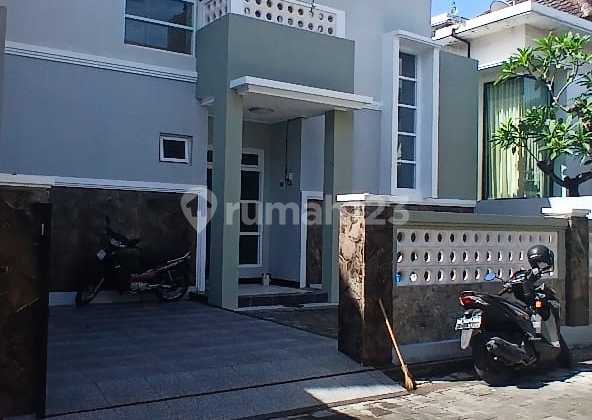 Rumah 3 Kamar Tidur di Sesetan 2 Lantai Ada Ac,Bed,Kulkas