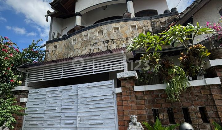 Rumah 2 Lantai Padang Sambian Tanah 1 Are 4 Kamar Tidur