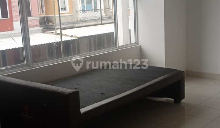 2-Story House with 2+1 Bedrooms in Malibu Gading Serpong, Semi-Furnished 2