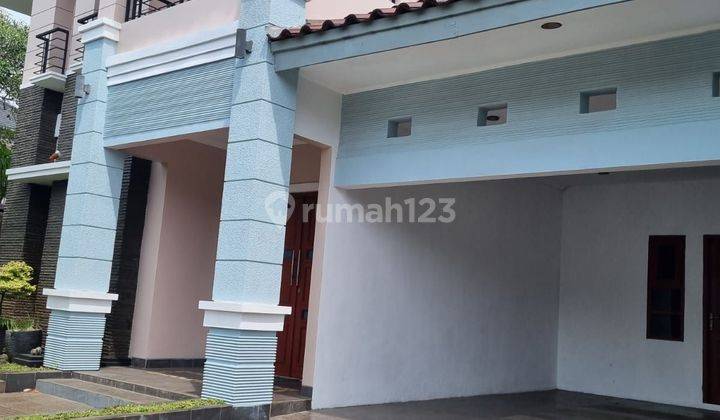 Rumah 2 Lt Di Anggrek Loka 2