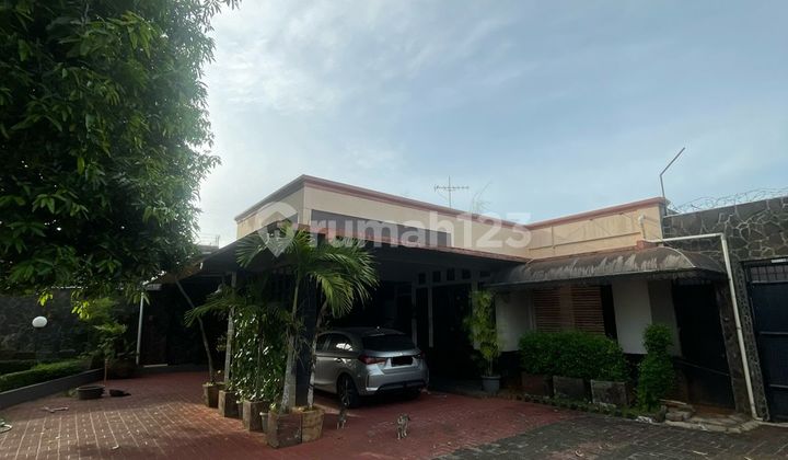 Rumah/Tanah Luas di Lengkong Gudang Timur