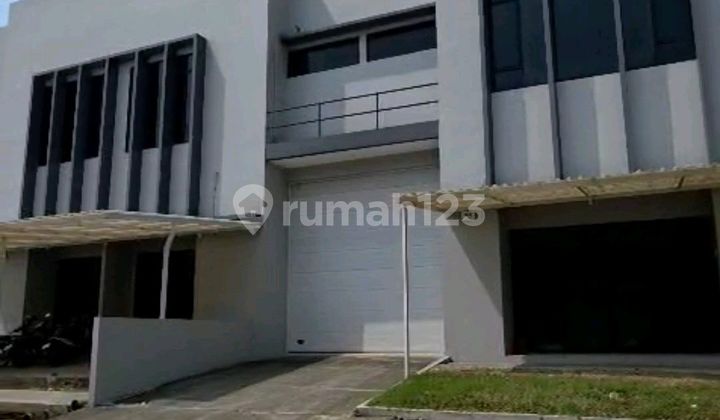 Gudang Gandeng Di Serang