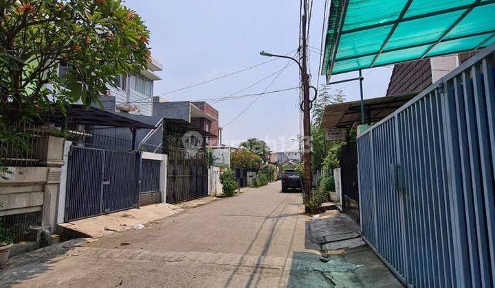 Rumah Duri Kepa 2½ Lantai Terawat 6 × 20 SHM Siap Huni Hadap Selatan 2