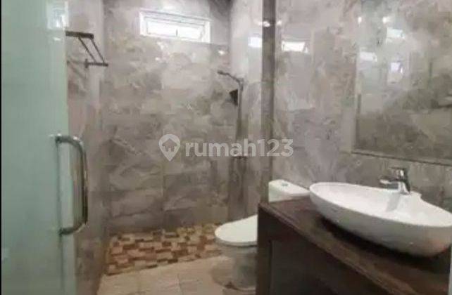 Rumah 2 Lantai Jakarta Utara Pik 2