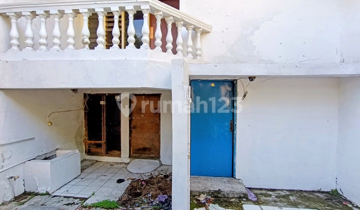 Rumah Pinggir Jln Raya. Ruang Usaha Rumah Pinggir Jln Raya. Ruang Usaha