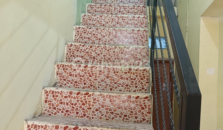 House for Rent with Garage. Row, 2-Car Driveway. 2