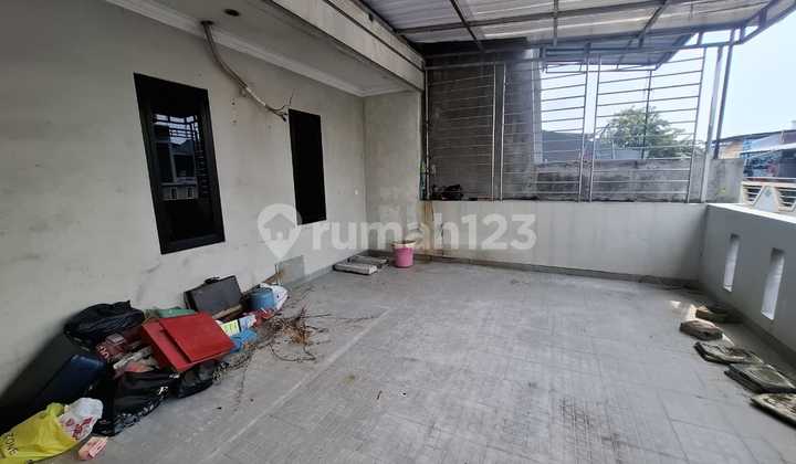 Rumah 82m² 3lt