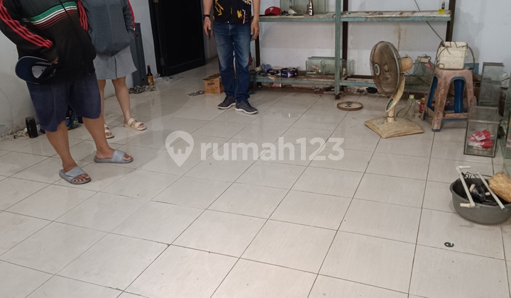 Sewa Rumah Depan Mangga 2 Square. Akses Jln Mobil 2