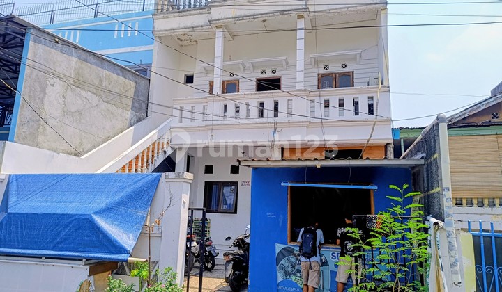 Rumah Pinggir Jalan. 136m². Harga Bersahabat SHM