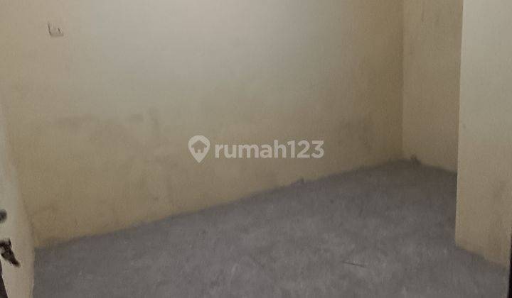 Rumah 6 X 15. Siap Huni + Garasi. 1