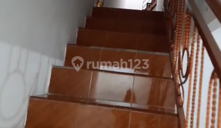 2½ Story House with Full Concrete Structure. Friendly Price 2