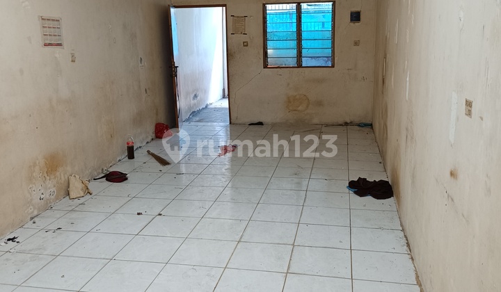 Rumah Dgn Garasi, Akses Jln 2 Mobil Rumah Dgn Garasi, Akses Jln 2 Mobil