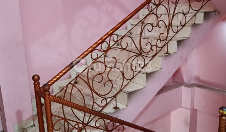 Rumah Kos,T 30 Kamar. Masih Berjalan