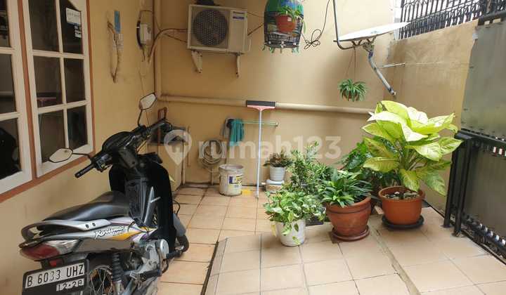 Rumah 83m², Akses Jalan Mobil Rumah 83m², Akses Jalan Mobil