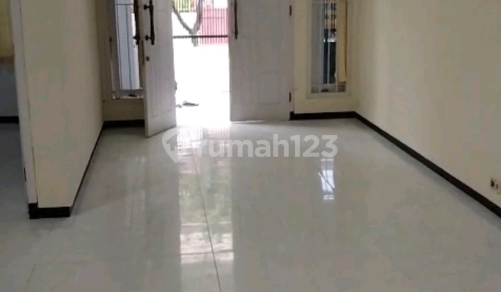 Rumah Sewa Klampis Furnished 2