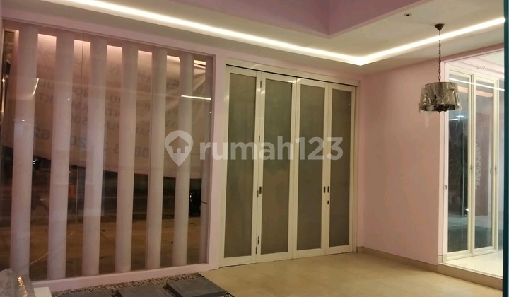 Rumah Mewah 2Lt Pakuwon City 2