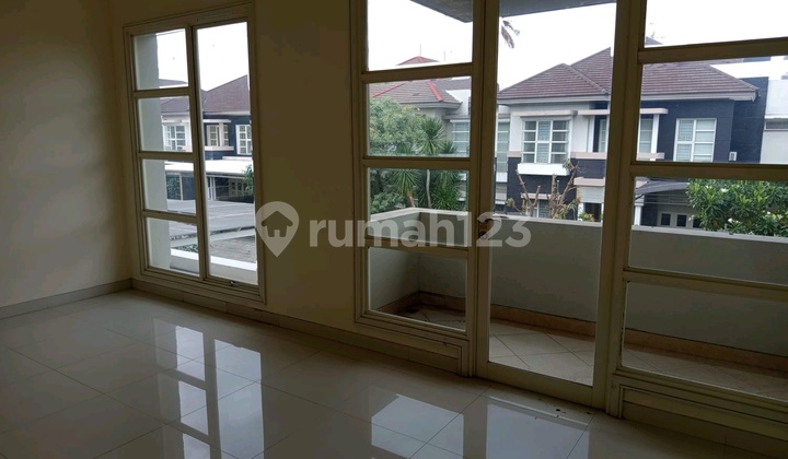 Rumah 2Lt Puri Galaxy Non Furnished
