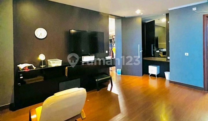 CIPUTRA WORLD TOWER STUDIO APARTMENT VIA 2