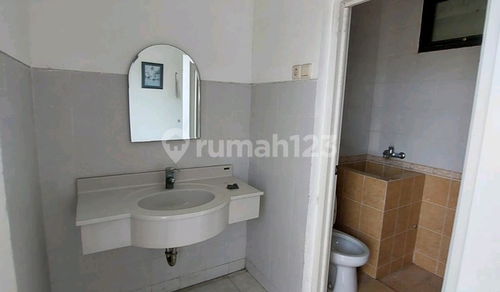 Rumah Villa Valensia Pakuwon City 2