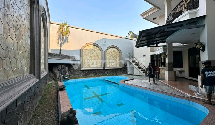 Rumah Taman Hunian Satelit Swimming Pool Surabaya Barat Rumah Taman Hunian Satelit Swimming Pool Surabaya Barat