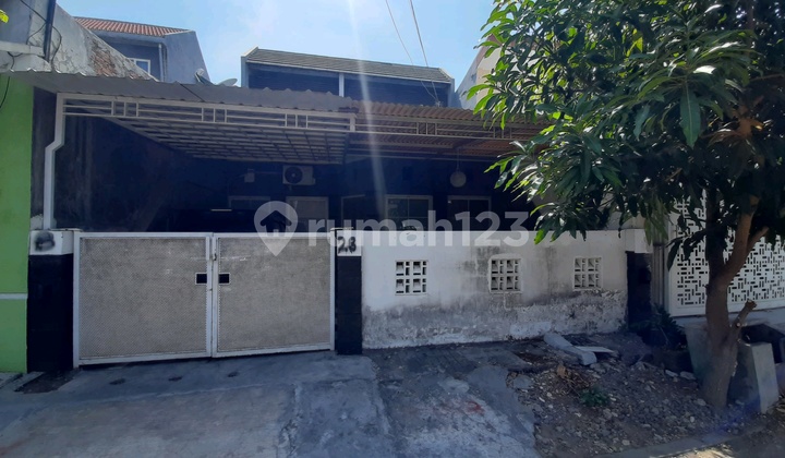 RUMAH 1.5 LANTAI SEMAMPIR PRAJA SIAP HUNI RUMAH 1.5 LANTAI SEMAMPIR PRAJA SIAP HUNI