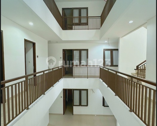 Boarding House in Bendungan Hilir For Sale High ROI 28 Bedrooms 2