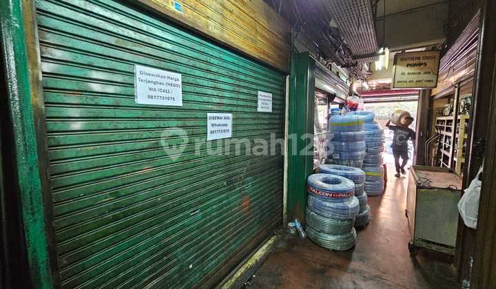 Ready-to-Occupy Shop House in a Strategic Location at Glodok, Tamansari, West Jakarta
