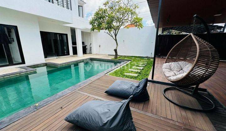 Modern Villa With Cozy Interior Design In The Heart Of Kerobokan 1