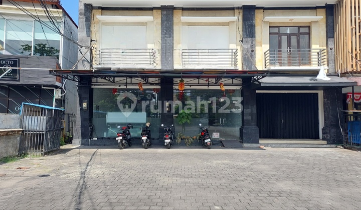 Two-Unit Terrace Shophouse Block in the Premium Sunset Road Area, Seminyak Kuta