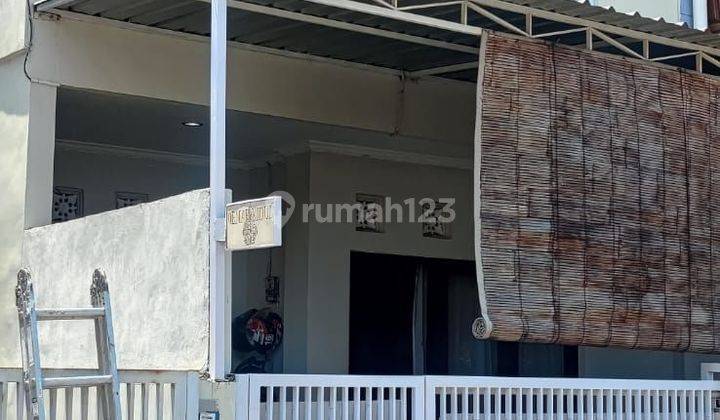 RUMAH MINIMALIST DUA LANTAI DI AREA PERUMAHAN YANG NYAMAN 1